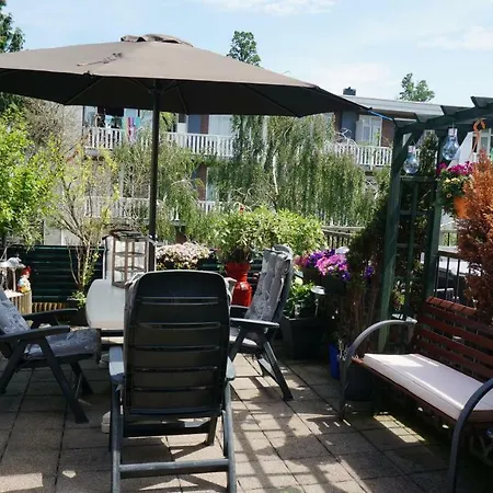 Roof Terrace 4*